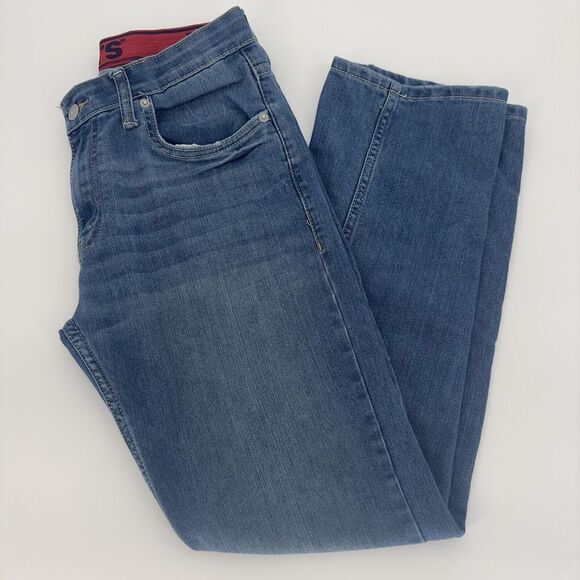 Levis Jeans Women's Straight Leg Elastic Waist Medium Wash Blue Denim Regular 16 - Picture 1 of 10